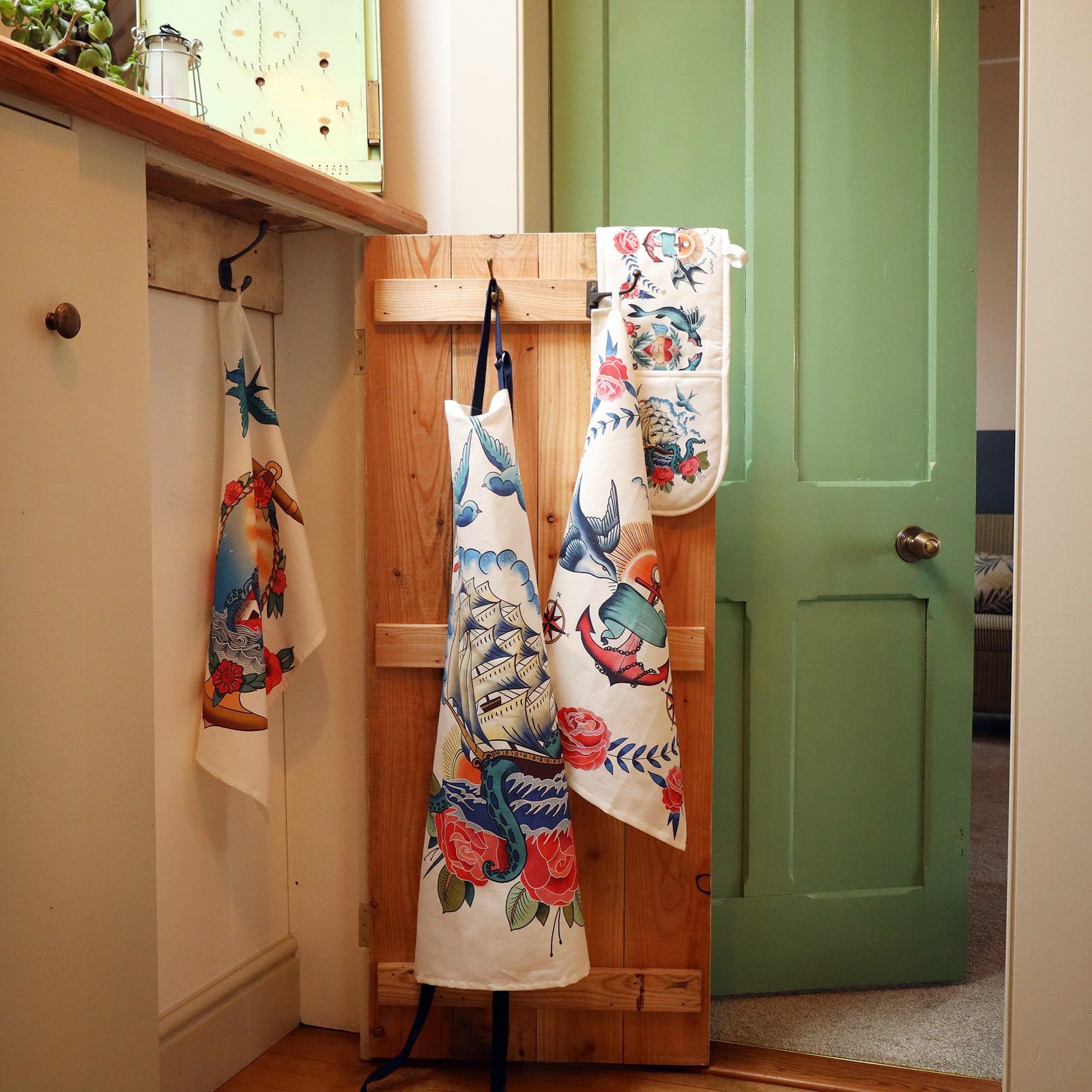 The Sailor's Story Oven Gloves