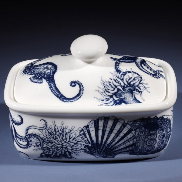 Butter dish in our Classic range,with seahorses,shells,octopus and other sea themed designs all over the base and the lid