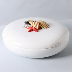 Large Ceramic Seashell Serving Bowl With Lid in White